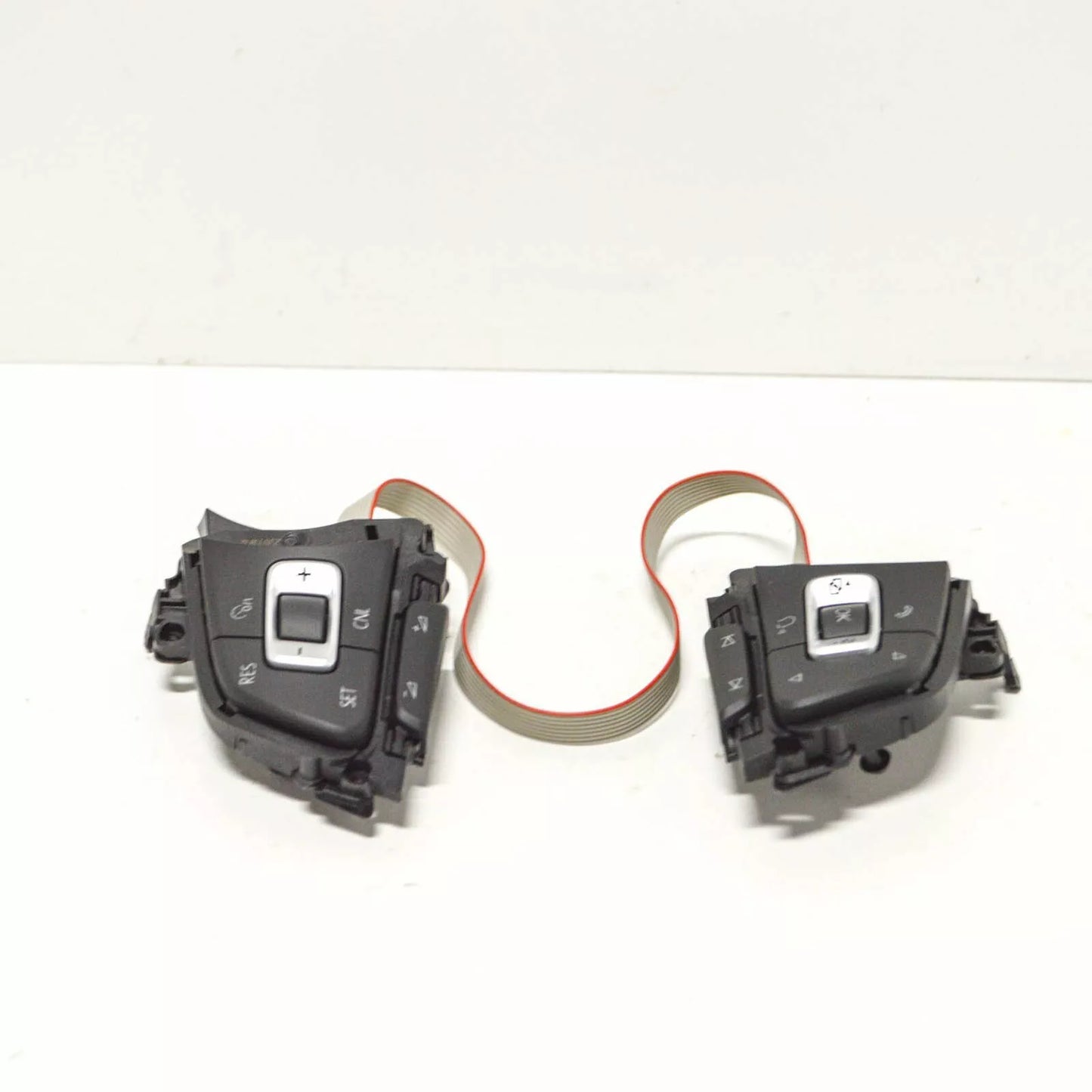 NEW VW GOLF MK7 STEERING WHEEL MULTIFUNCTION BUTTON SET 5G0959442PICX ORIGINAL