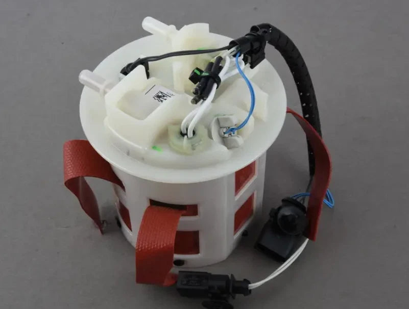 NEW AUDI Q7 4L REDUCTION AGENT TANK STORAGE CONTAINER 4L0131907D ORIGINAL