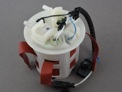 NEW AUDI Q7 4L REDUCTION AGENT TANK STORAGE CONTAINER 4L0131907D ORIGINAL