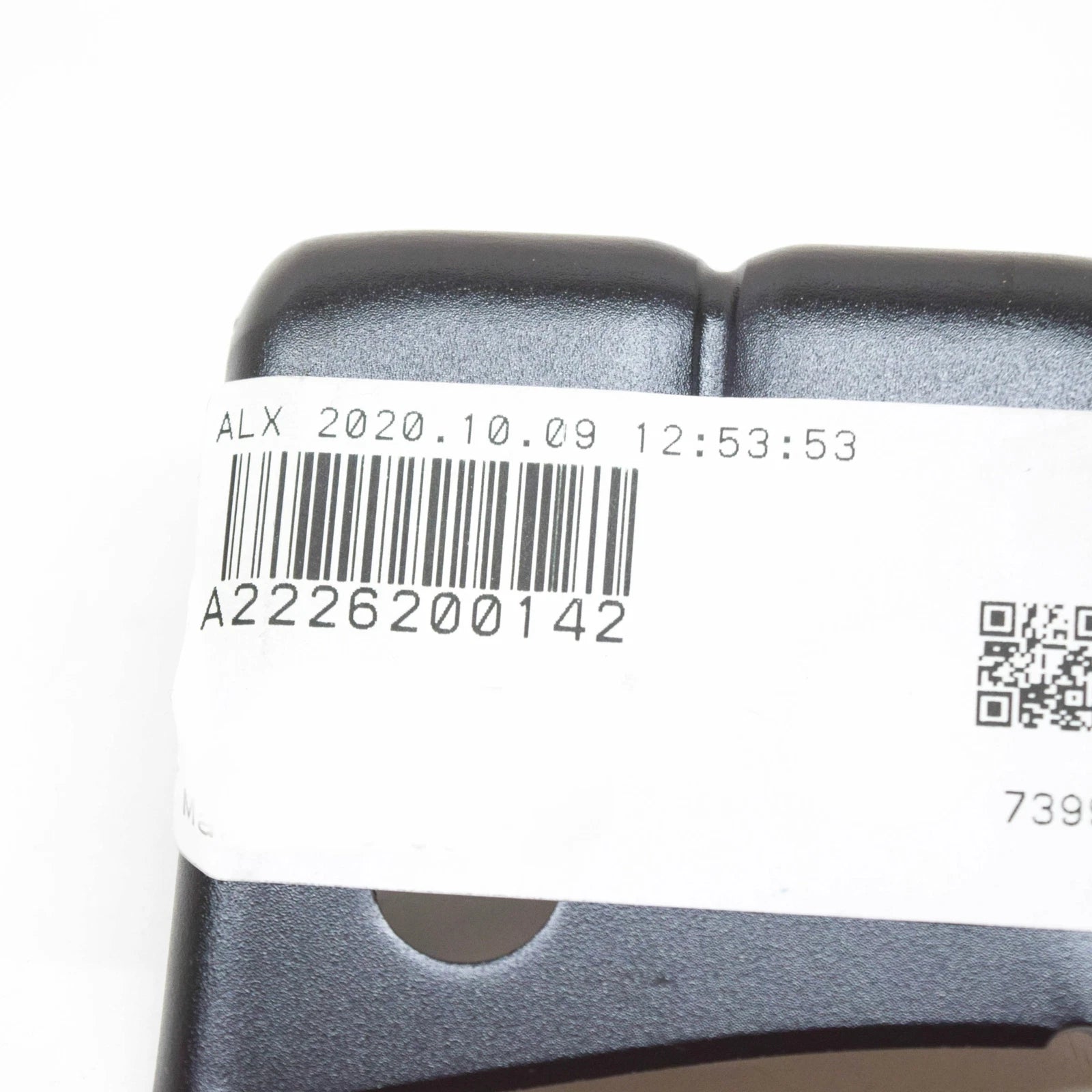 NEW MERCEDES-BENZ S W222 LEFT RADIATOR SUPPORT BRACKET MOUNT A2226200142