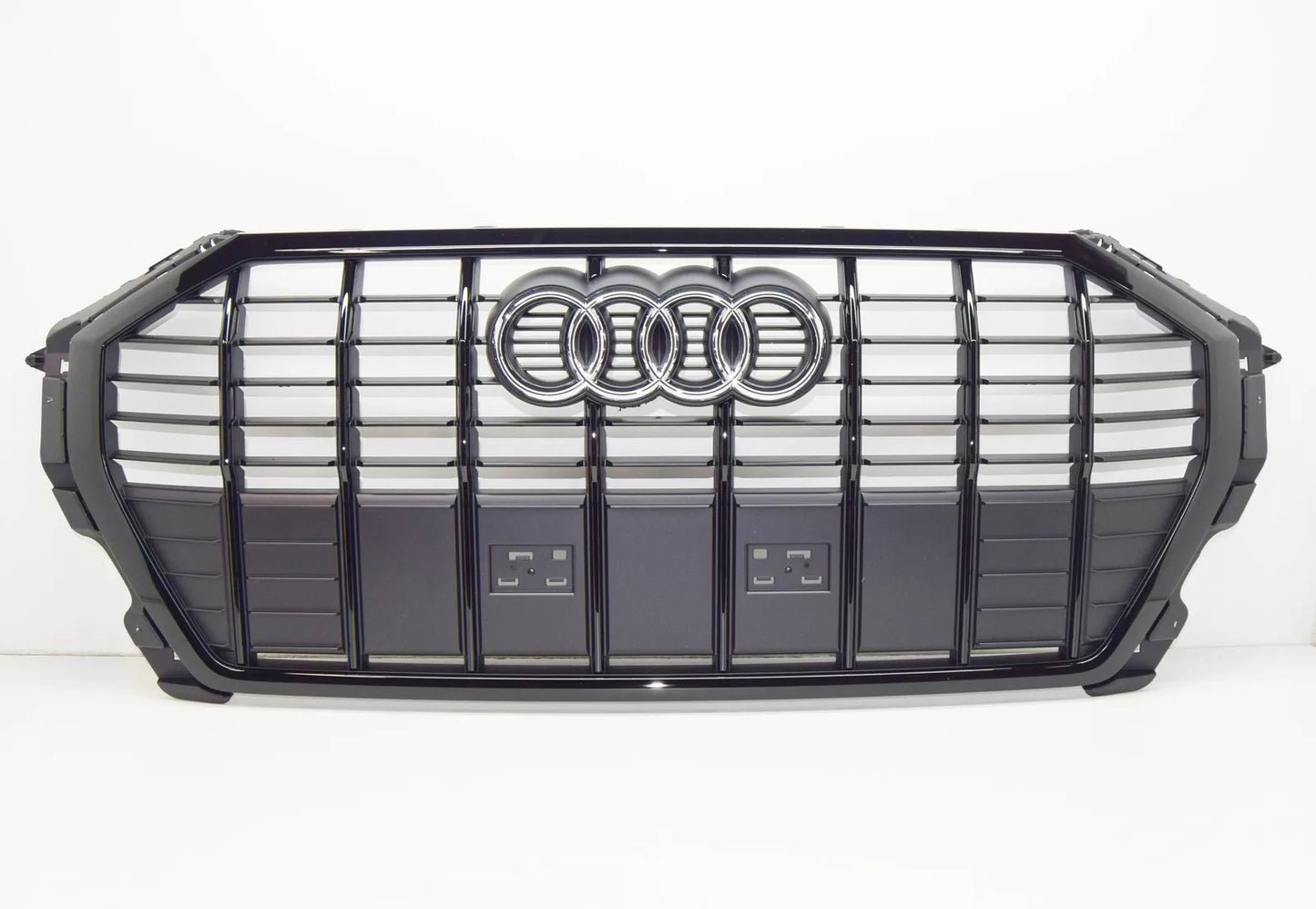 NEW AUDI Q3 F3 RADIATOR GRILLE 83A853651FCKA 83A853651F CKA ORIGINAL