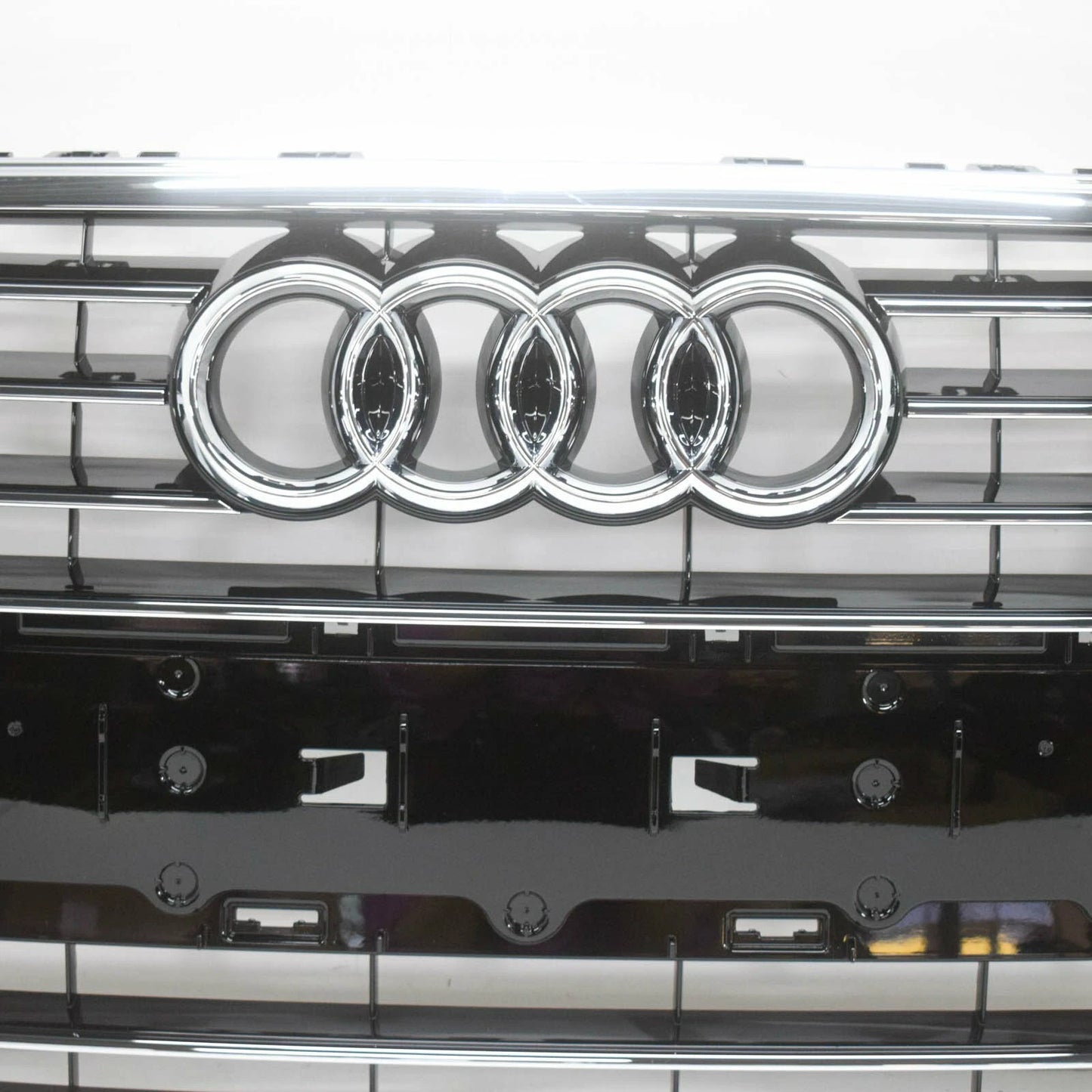 NEW AUDI A7 4G FRONT RADIATOR GRILLE 4G8853651GT94