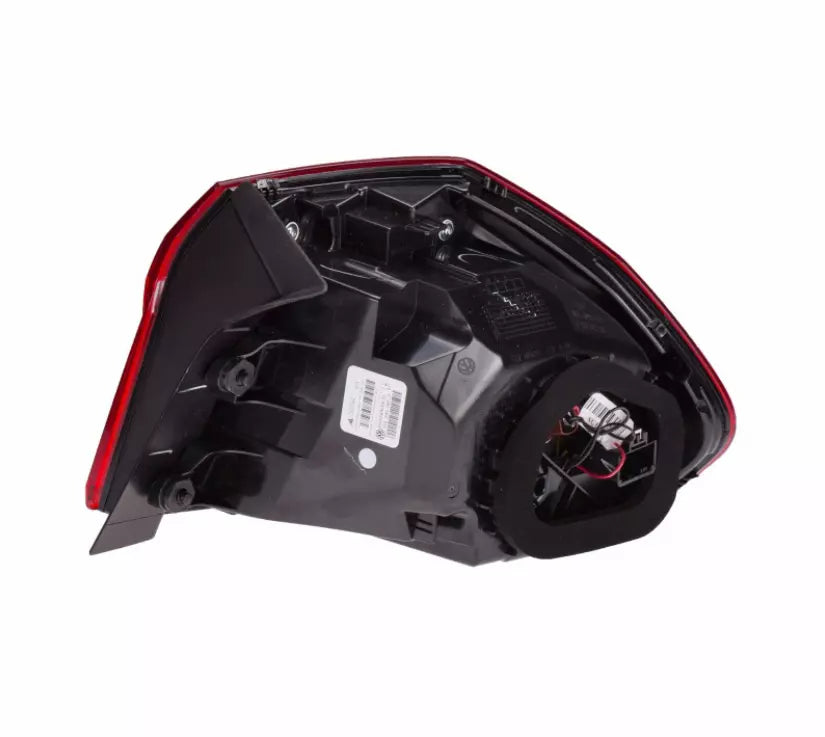 NEW VW PASSAT VARIANT B8 3G REAR OUTER LEFT TAILLIGHT 561945095P ORIGINAL