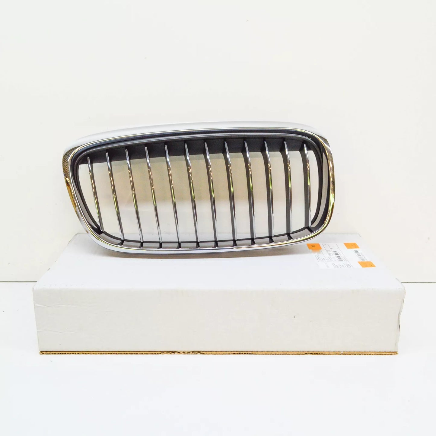 NEW BMW 2 F45 FRONT RADIATOR RIGHT GRILLE LUXURY 51137379610 7379610 ORIGINAL