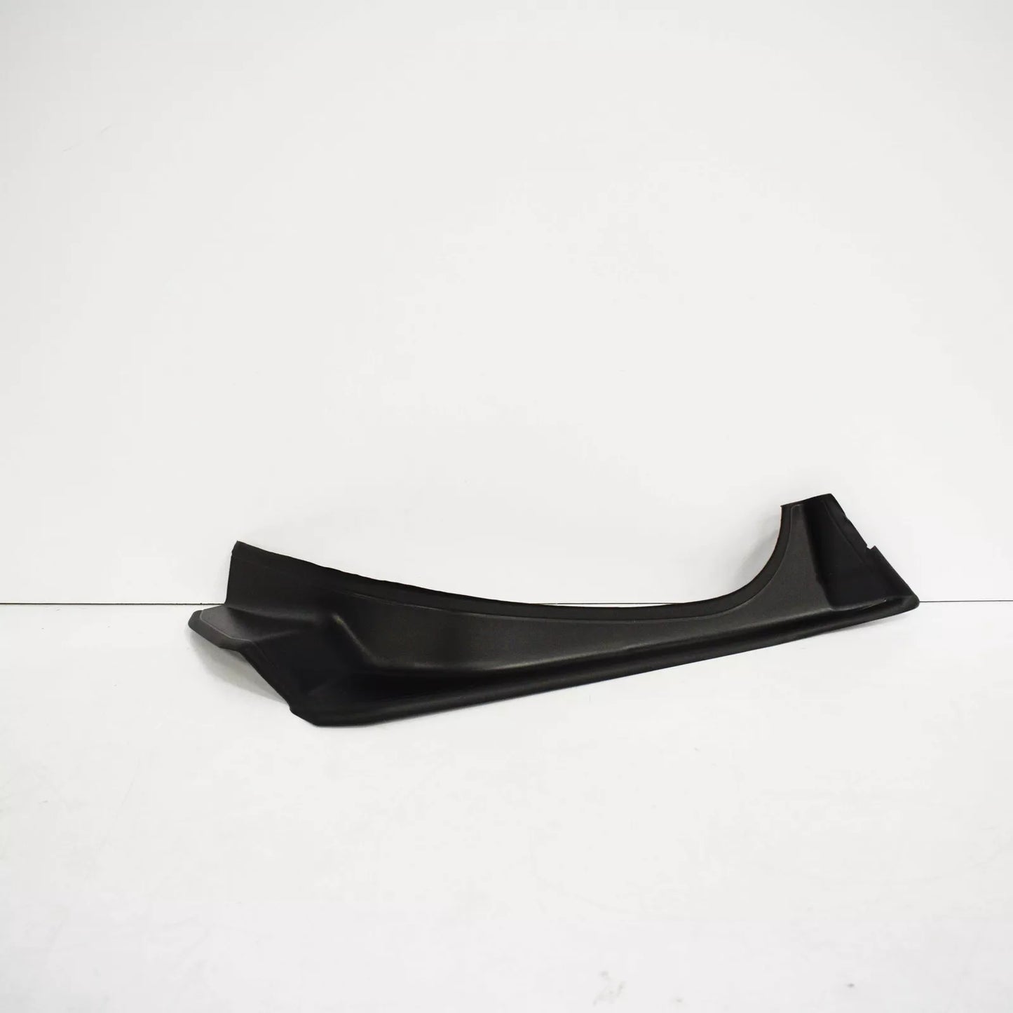 NEW BMW 5 G30 REAR TRUNK WATER RIGHT CHANNEL 51497400596 ORIGINAL