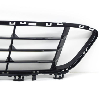 NEW BMW X1 F48 FRONT BUMPER LOWER CENTER GRILLE 51117383353 7383353 2015