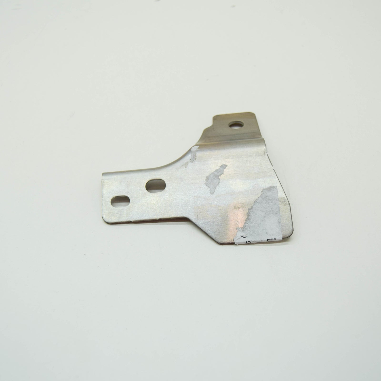 new mb sl r232 front reinforcement left lower bracket a2326215500 original