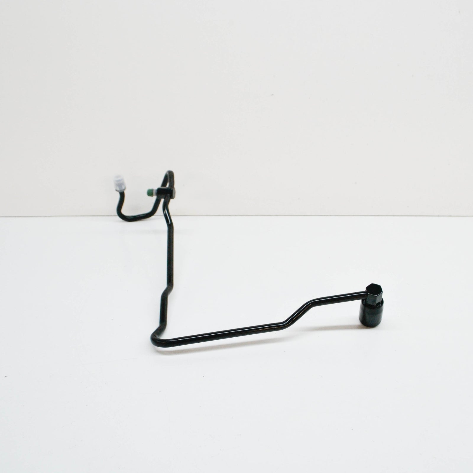 new mb s w220 front left spring strut to interface line a2203202872 original