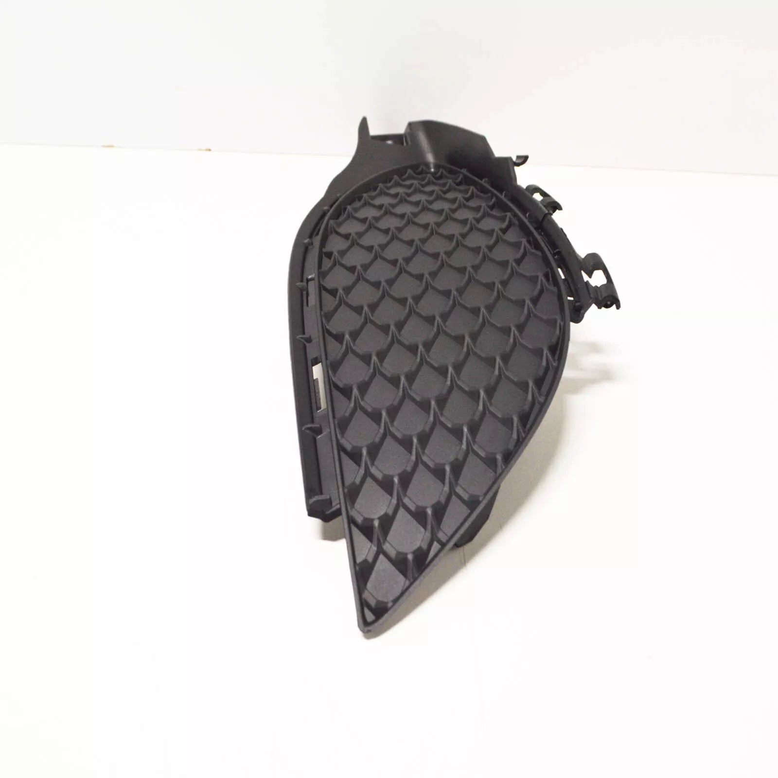 NEW MB A-CLASS W176 FRONT BUMPER LEFT GRILLE A1768850322 ORIGINAL