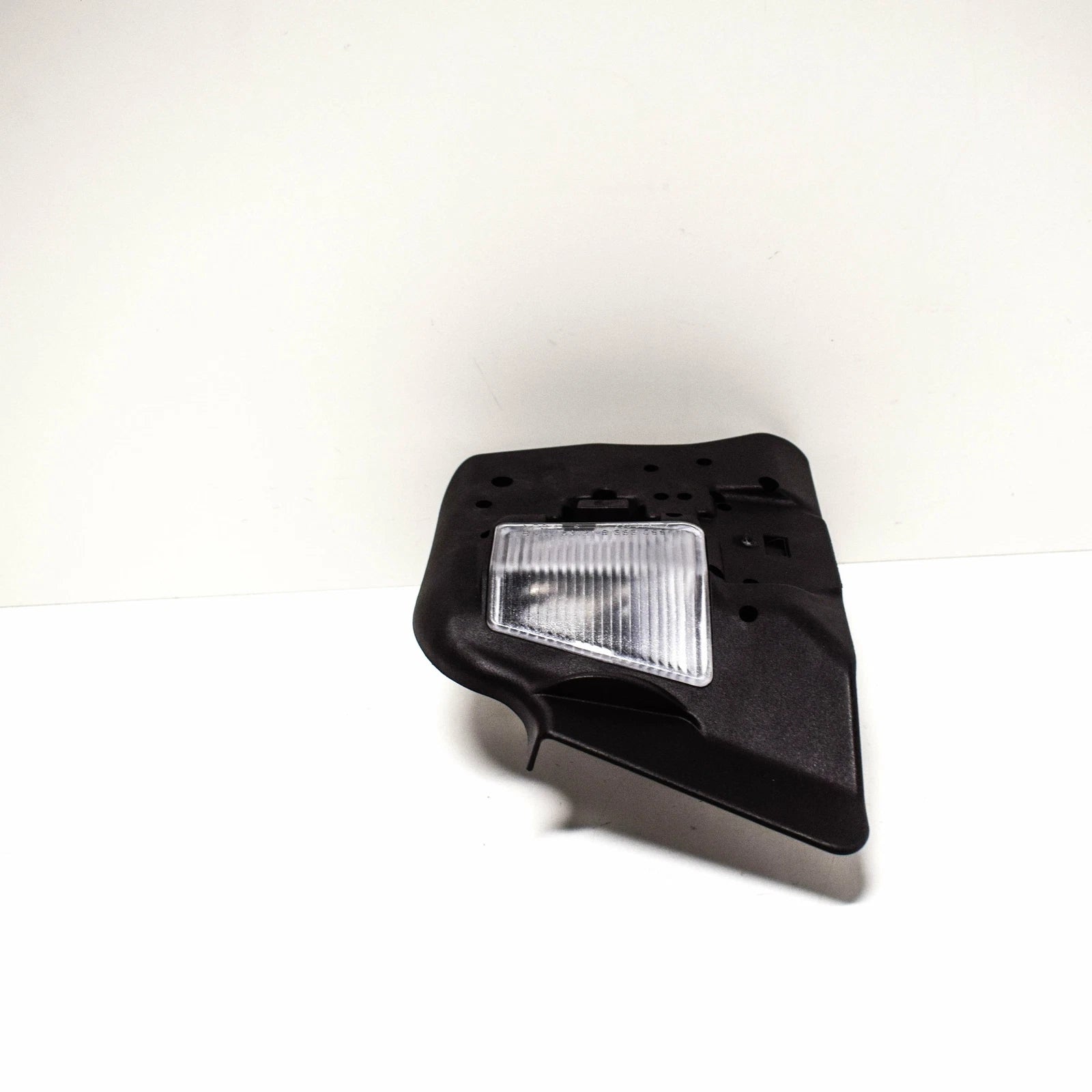 NEW BMW 3 COMPACT E46 LEFT TAIL LIGHT BULB HOLDER 63218364729 ORIGINAL