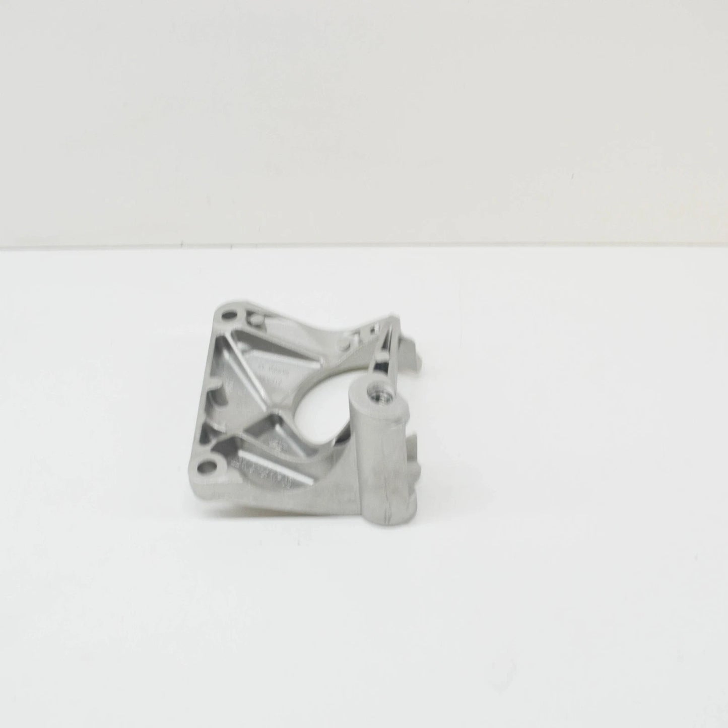 NEW BMW 5 E60 ENGINE SUSPENSION LEFT CONSOLE 22116761117 6761117 ORIGINAL