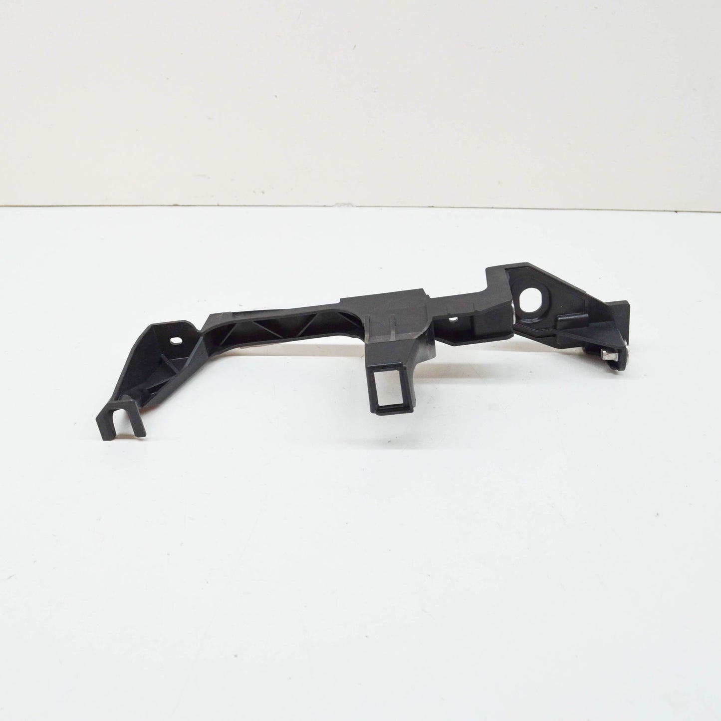 NEW SKODA SUPERB MK3 3V LEFT RADIATOR HOLDER BRACKET COUPLING 3V0805307 ORIGINAL