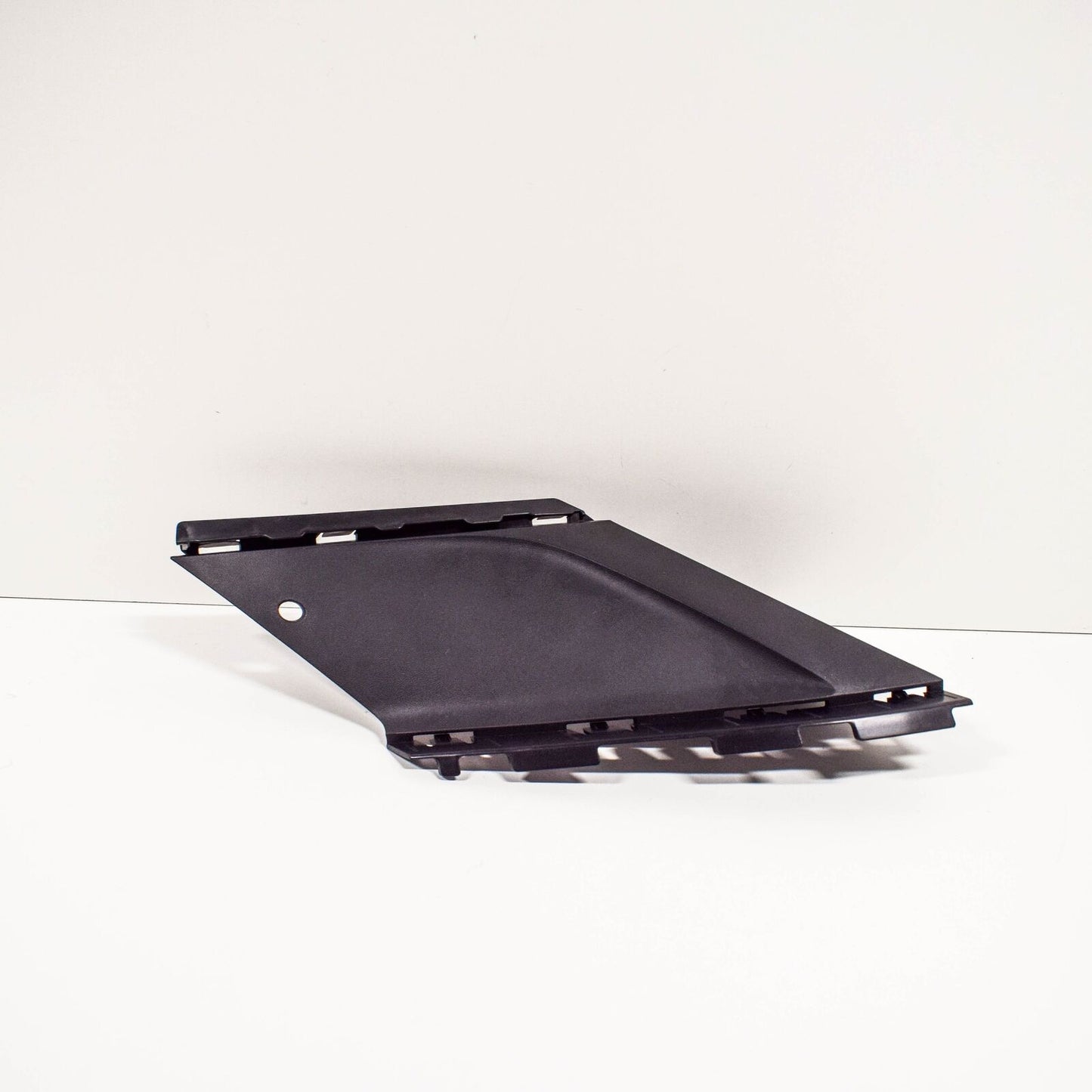 NEW VW TOUAREG 7P R LINE FRONT BUMPER LEFT FOG LIGHT TRIM 7P68078199B9 ORIGINAL