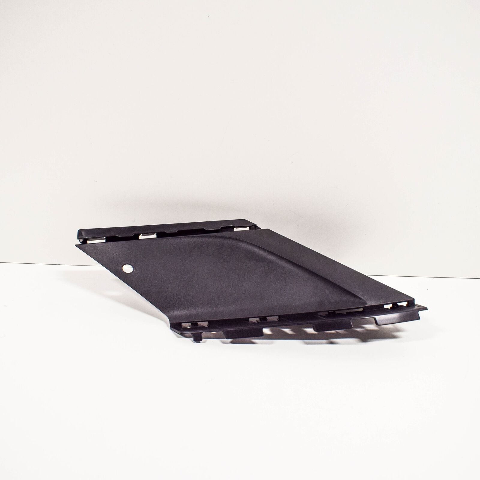 NEW VW TOUAREG 7P R LINE FRONT BUMPER LEFT FOG LIGHT TRIM 7P68078199B9 ORIGINAL