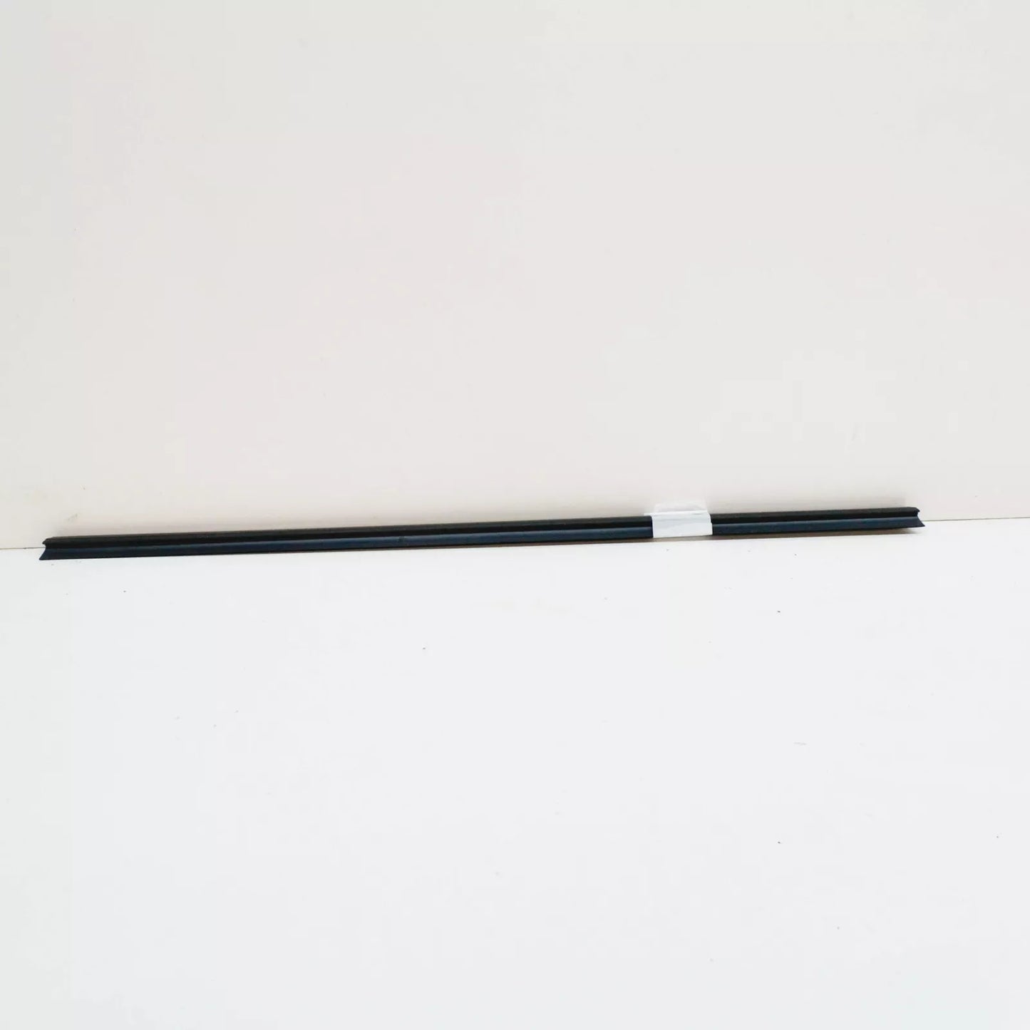 NEW MERCEDES E W124 INNER FRONT WINDOW WEATHERSTRIP SEAL A1247250265 ORIGINAL