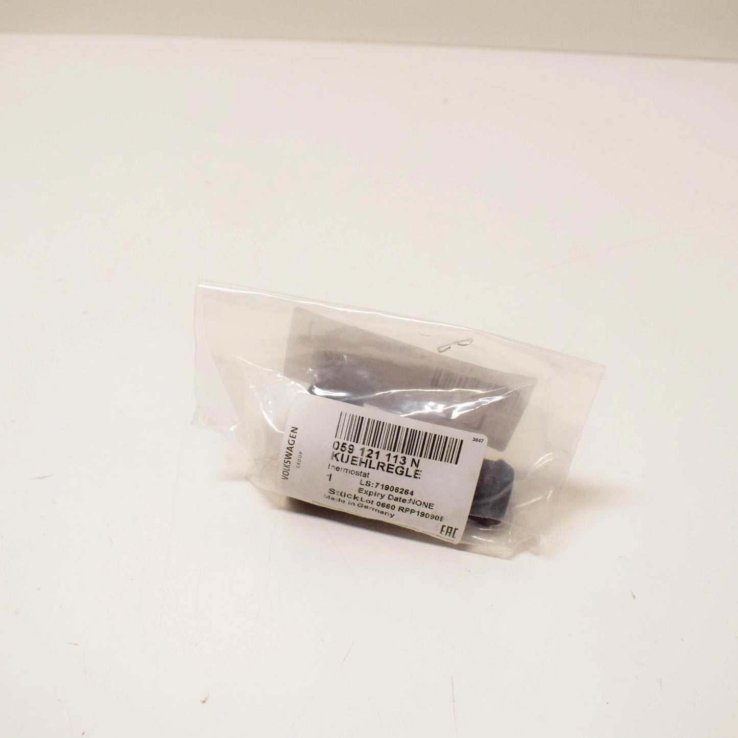 NEW AUDI A4 B7 COOLANT REGULATION CONTROLLER 059121113N