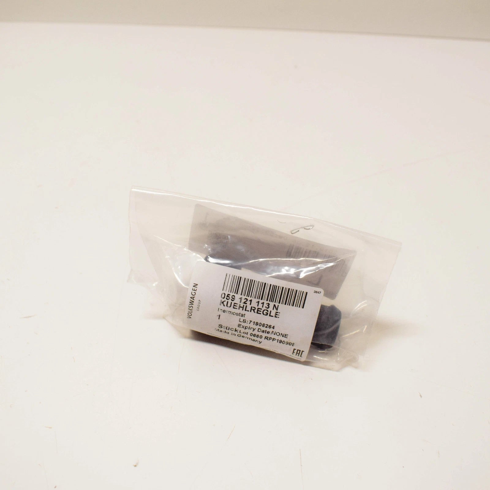 NEW AUDI A4 B7 COOLANT REGULATION CONTROLLER 059121113N