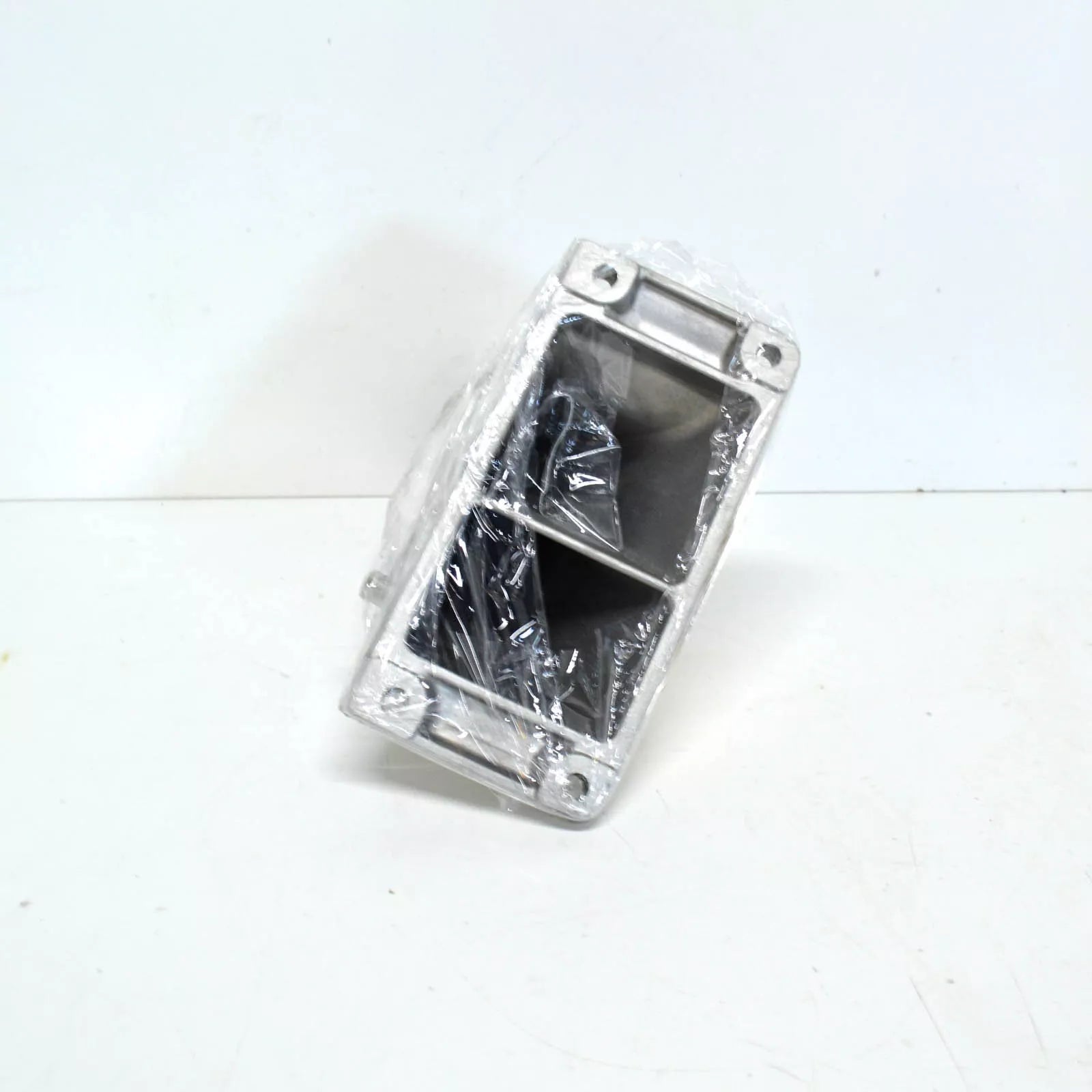 NEW BMW 5 E39 ENGINE RIGHT SUPPORT 22116752648 6752648 ORIGINAL