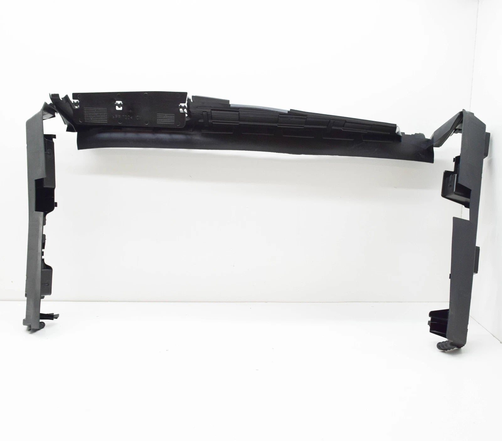 NEW MB CLA COUPE C118 RADIATOR UPPER AIR DUCT SEGMENT A1775050100 ORIGINAL