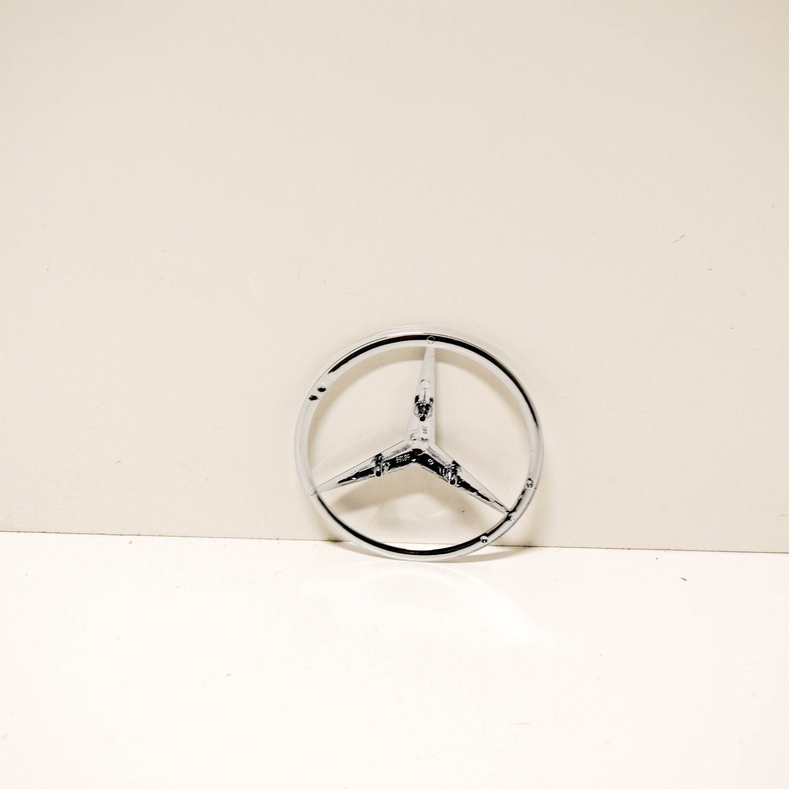 NEW MB E W124 REAR BOOT TRUNK LID EMBLEM BADGE STAR A2017580058 ORIGINAL