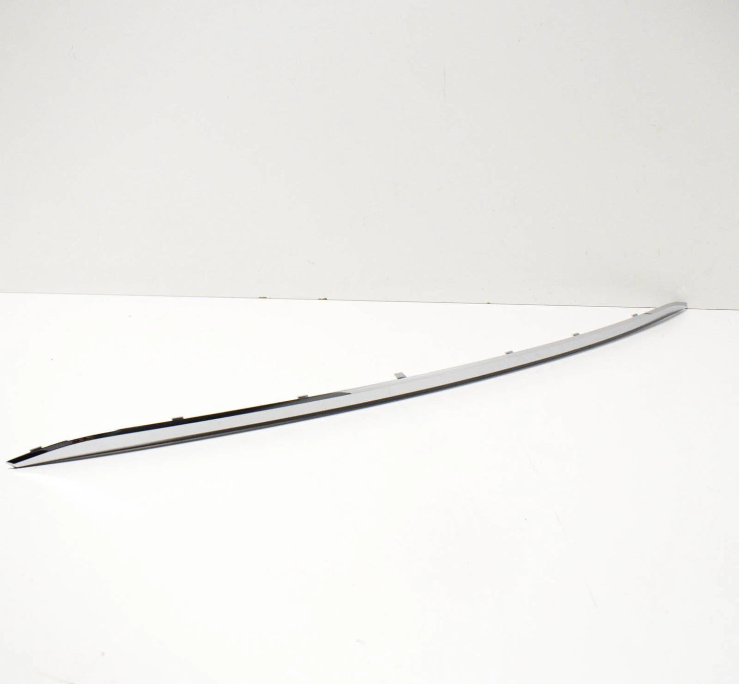 NEW BMW 3 TOURING F31 REAR BUMPER CENTER CHROME TRIM STRIP 51127289755 ORIGINAL