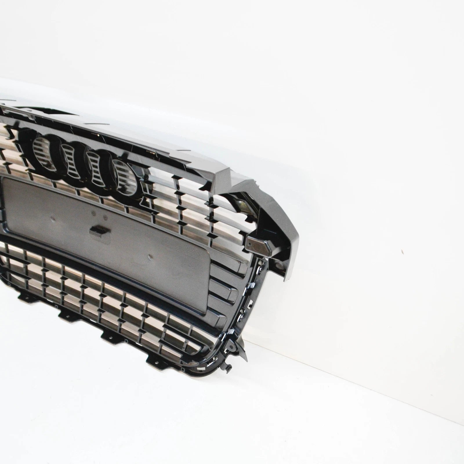 NEW AUDI A1 MK1 FRONT RADIATOR GRILLE 8X0853651T94