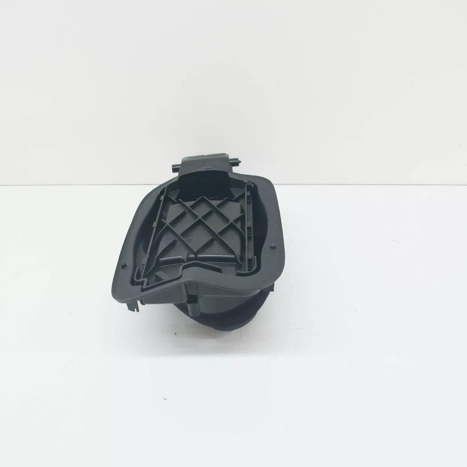 NEW AUDI A3 8V FUEL TANK FILLER FLAP INSERT 8V5809906B