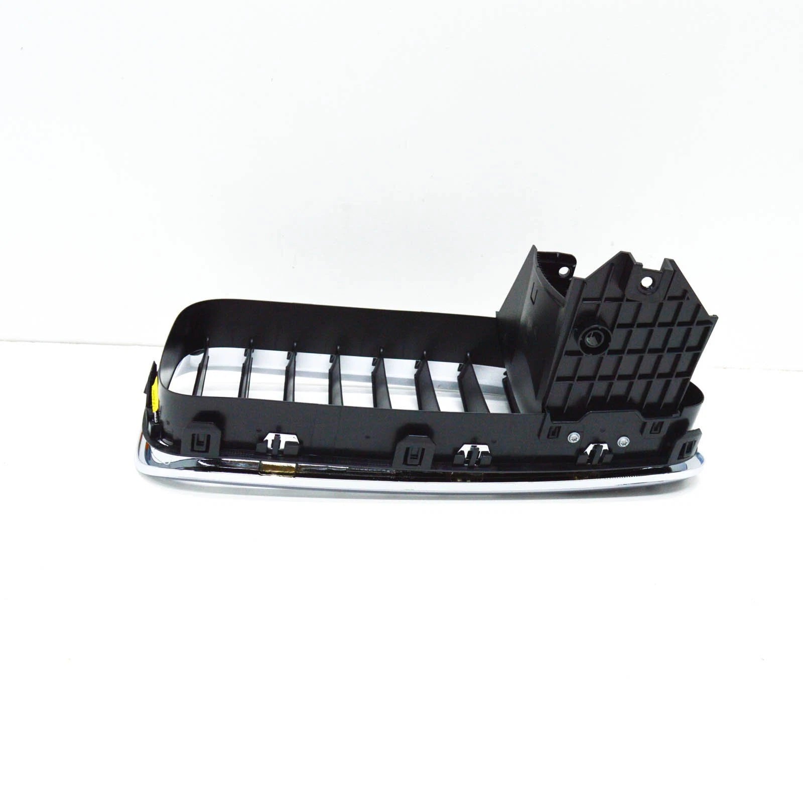 NEW BMW 6 F12 FRONT BUMPER LEFT SIDE RADIATOR GRILLE 51137212855 ORIGINAL