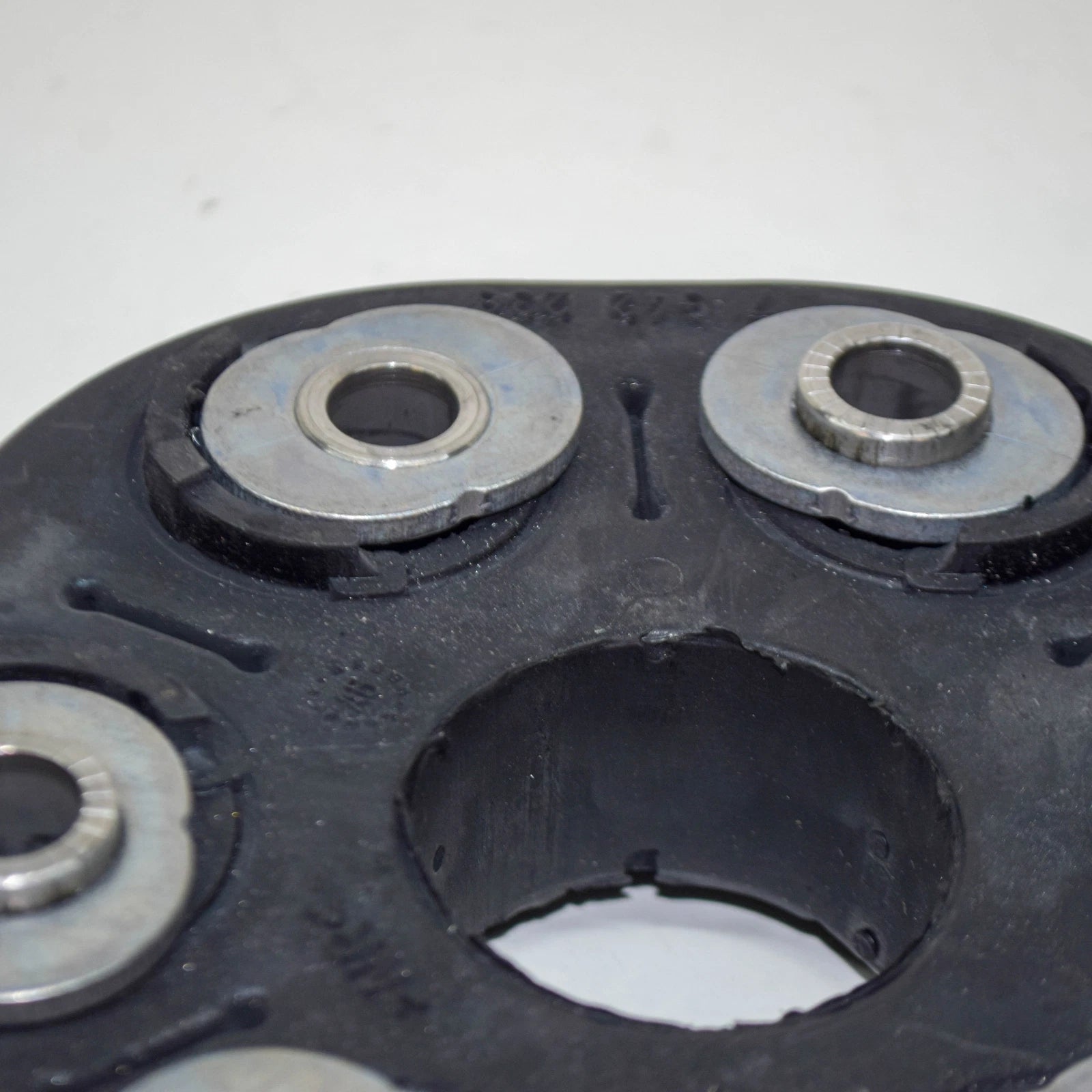 NEW BMW X3 E83 DRIVESHAFT UNIVERSAL FLEX DISC JOINT 26117542238 7542238 ORIGINAL