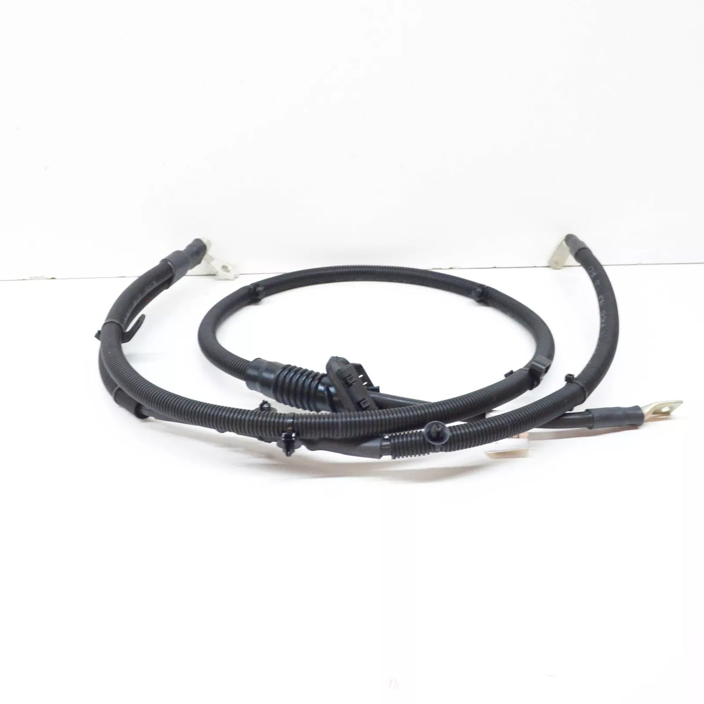 NEW MB SPRINTER 906 BATTERY TO STARTER/ALTERNATOR WIRING A9064401641