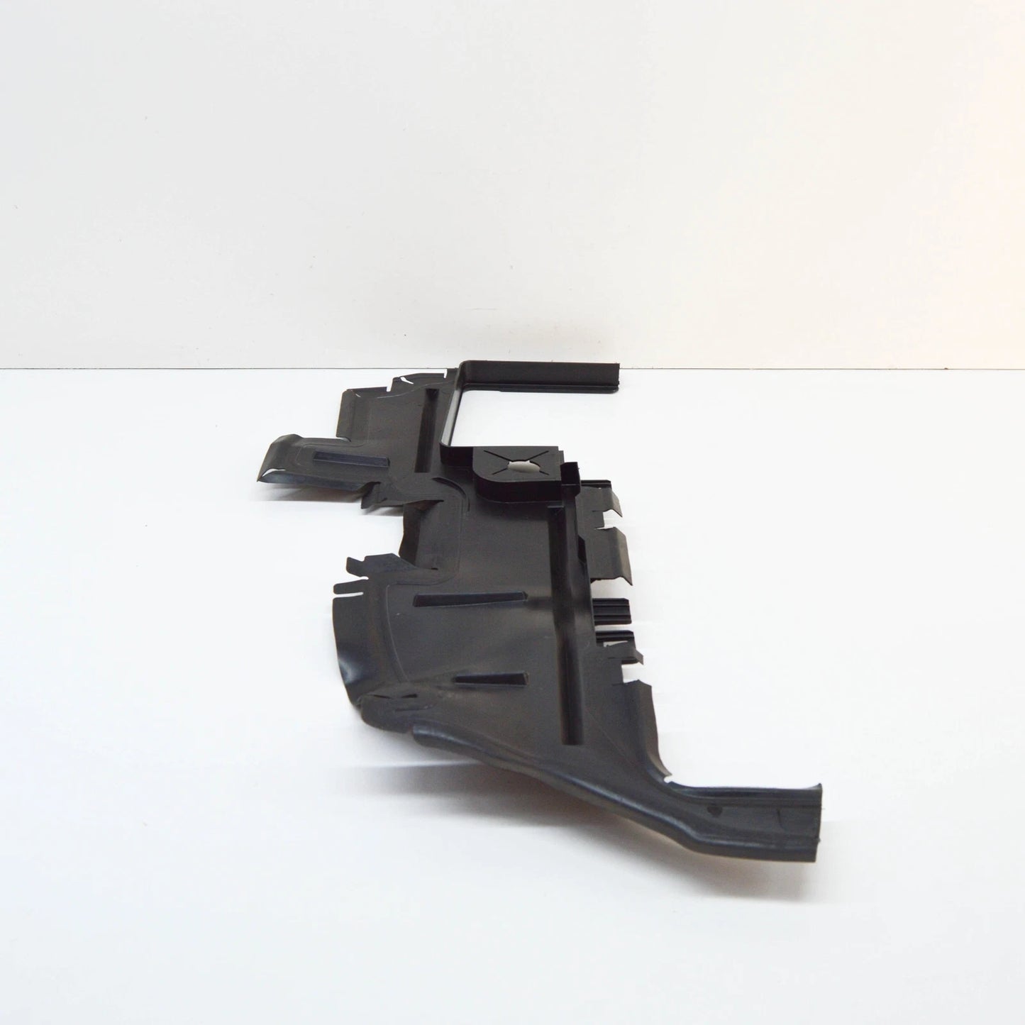 NEW AUDI A6 C7 RADIATOR LEFT AIR GUIDE 4G0121283AT