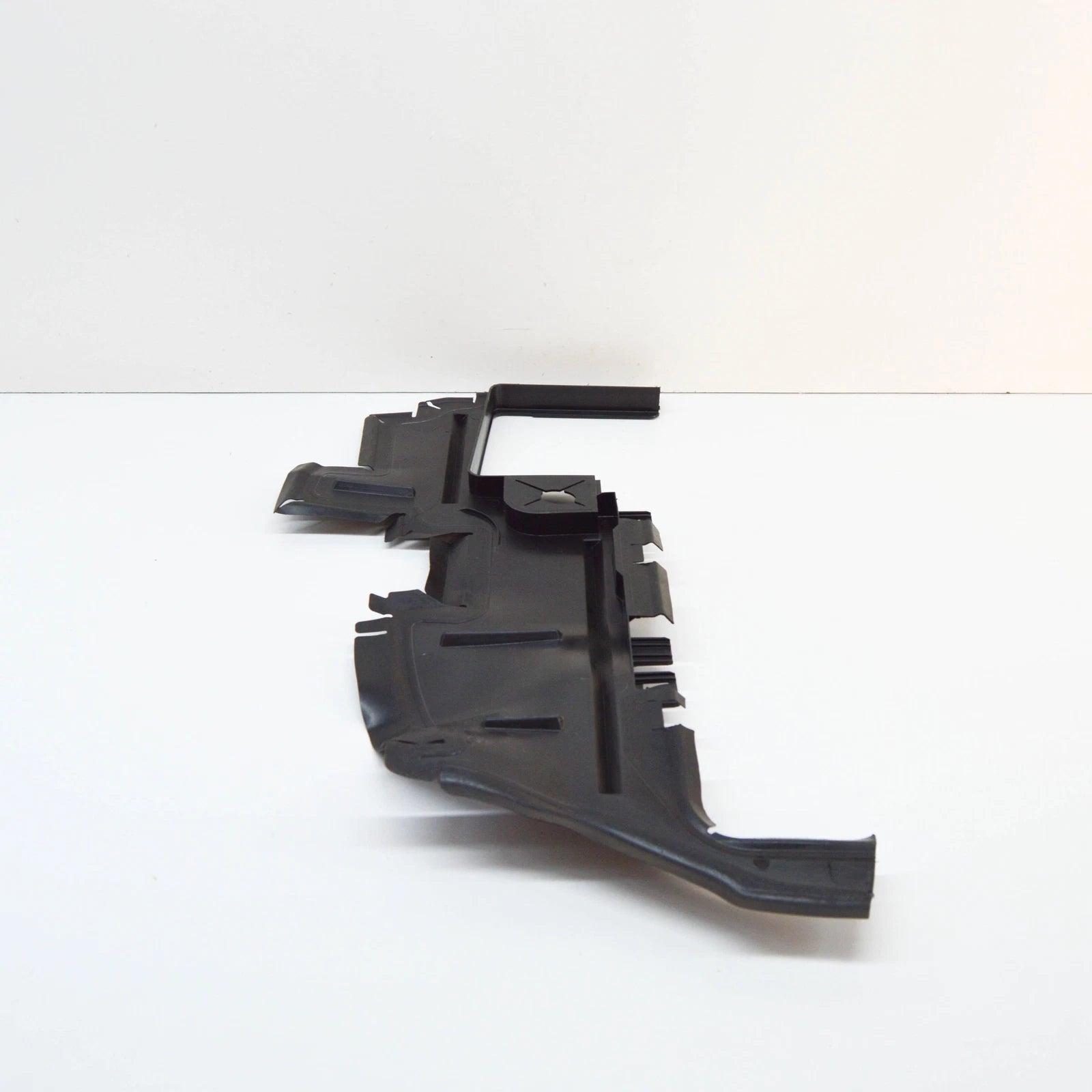 NEW AUDI A6 C7 RADIATOR LEFT AIR GUIDE 4G0121283AT