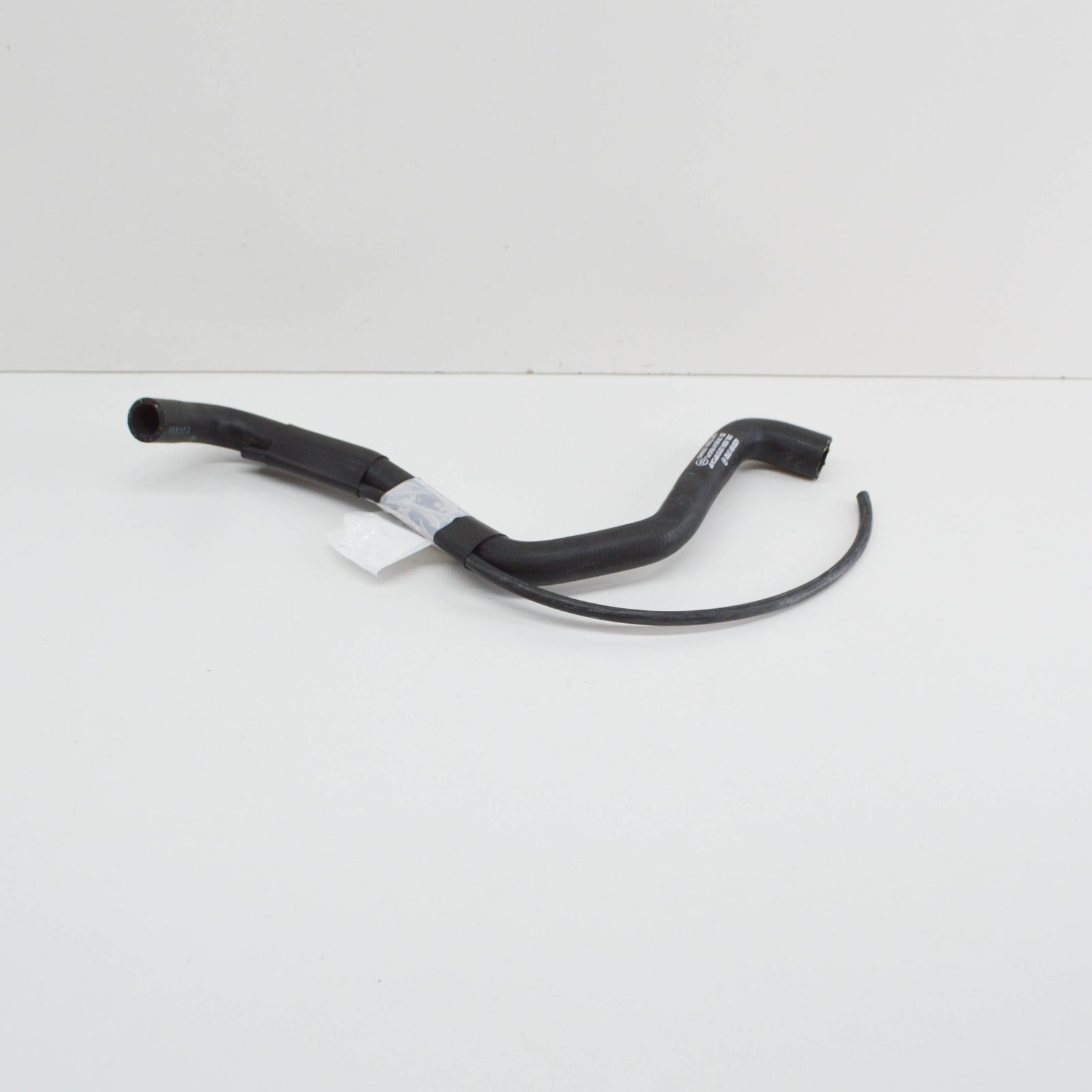 NEW MB S W220 WATER PUMP AND CHARGE-AIR INTERCOOLER HOSE A2205013782 ORIGINAL