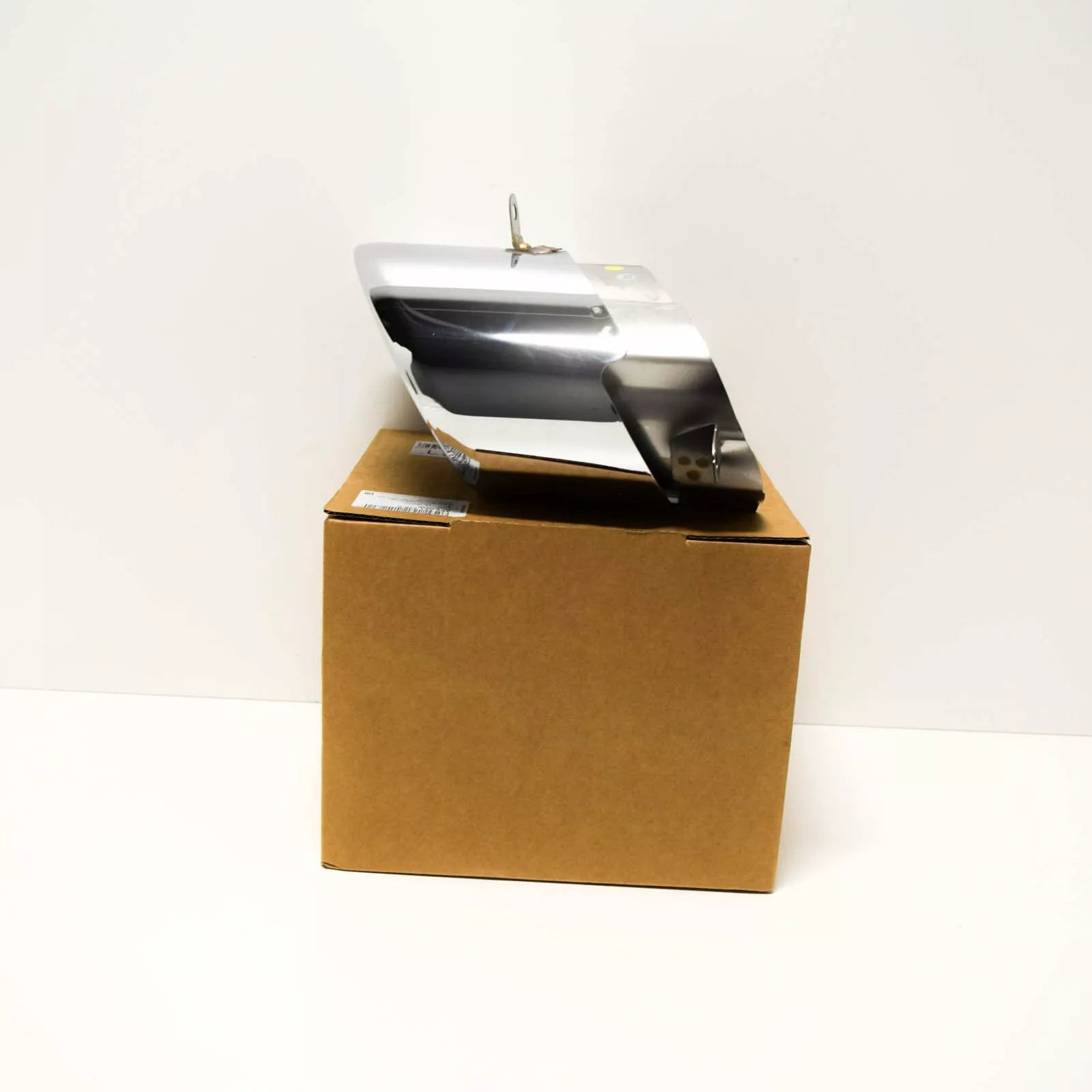 NEW AUDI R8 4S RIGHT REAR EXHAUST TAIL PIPE CHROME TRIM TIP 4S0251238C ORIGINAL