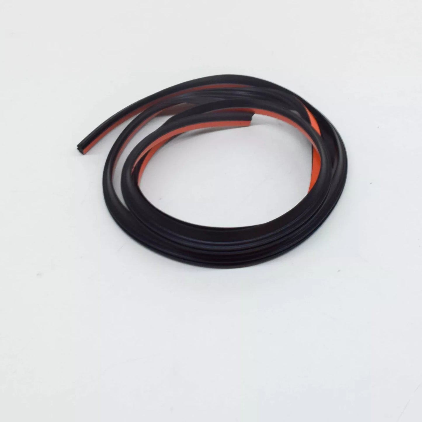 NEW AUDI A3 8P FRONT WINDSIELD UPPER MOLDING 8P0845522