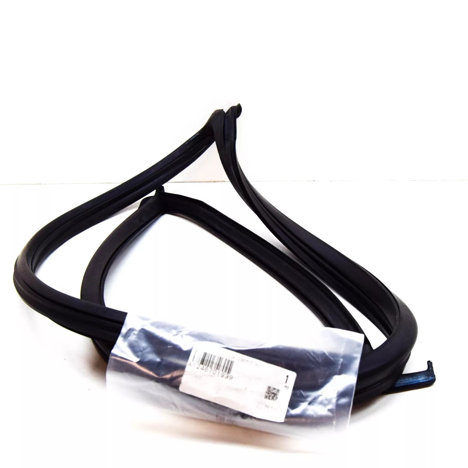 NEW MERCEDES-BENZ E W124 REAR LEFT SIDE WINDOW SEALING FRAME A1246701939