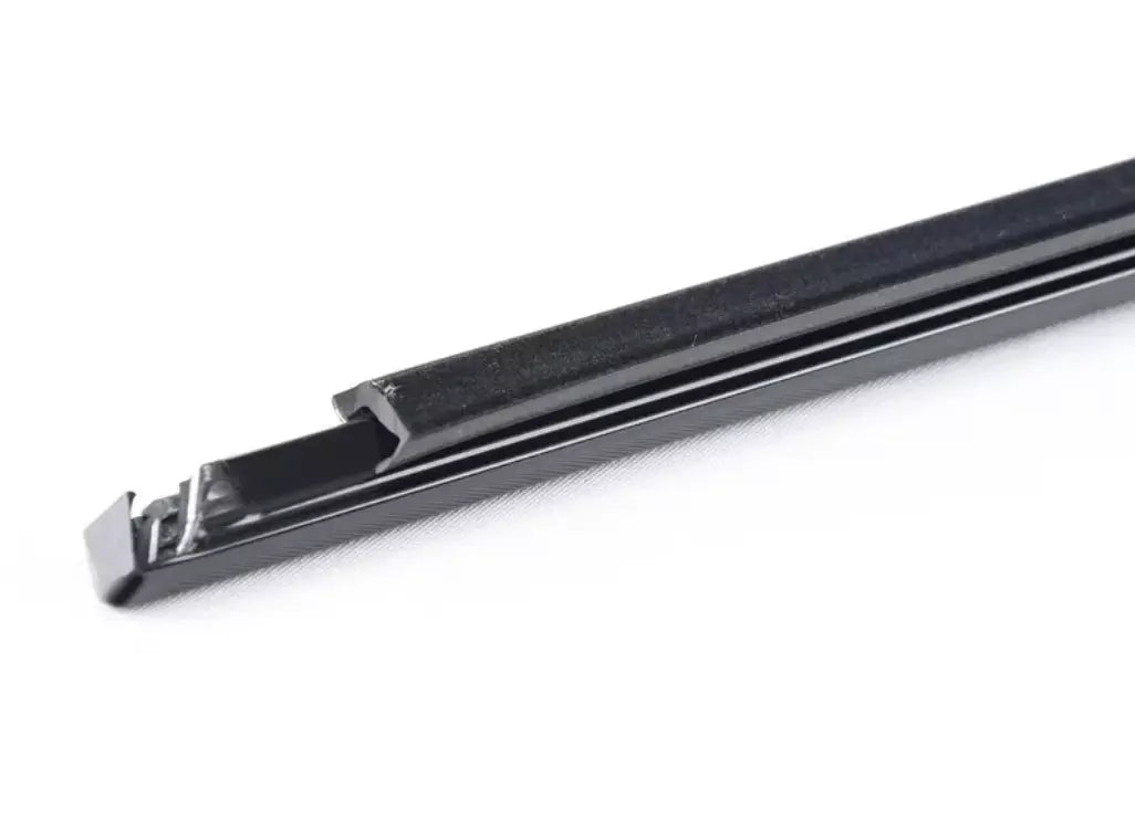 NEW BMW 5 E60 REAR RIGHT DOOR WINDOW MOLDING 51227897666 7897666 ORIGINAL