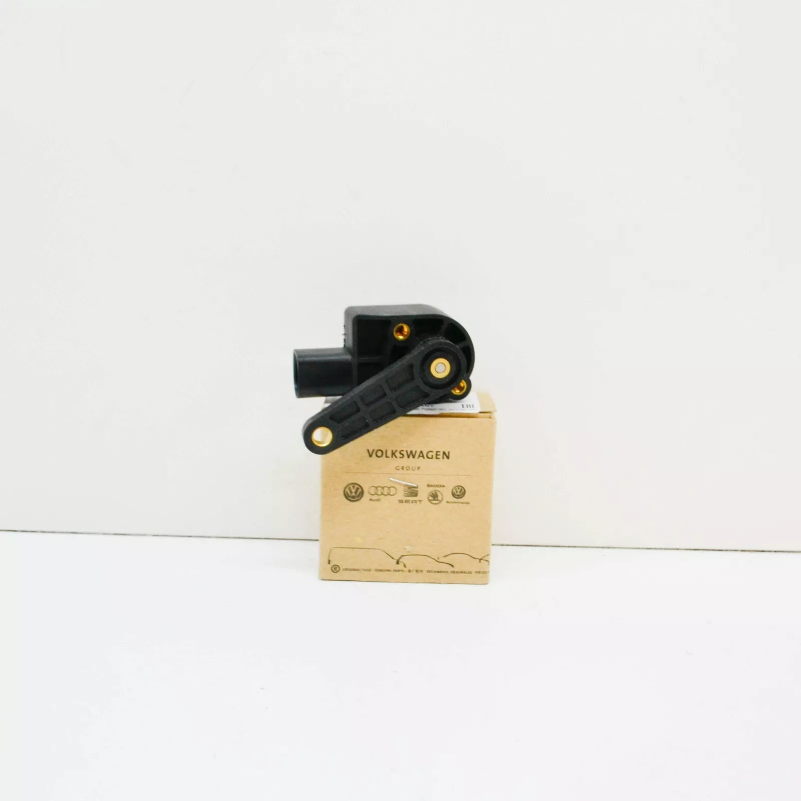 NEW VOLKSWAGEN EOS FRONT HEADLIGHT LEVEL SENSOR 1T0907503