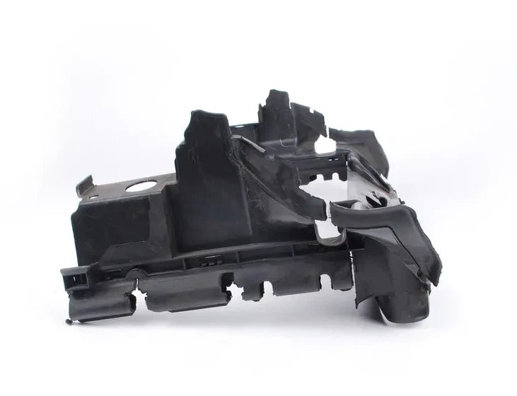 NEW MERCEDES BENZ CLK C209 RADIATOR UPPER AIR DUCT A2095050730 ORIGINAL