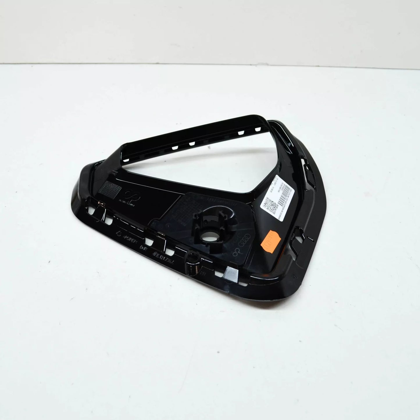 NEW AUDI E-TRON GEN FRONT BUMPER RIGHT AIR GUIDE TRIM 4KE121736CY9B