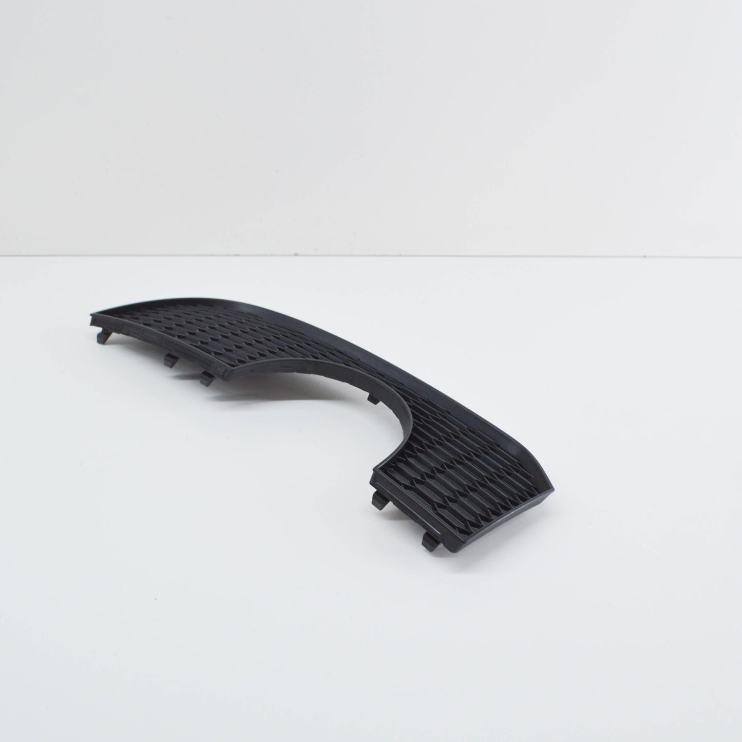 NEW AUDI A3 8V REAR BUMPER DIFFUSER INSERT GRILLE TRIM 8V3807834B ORIGINAL