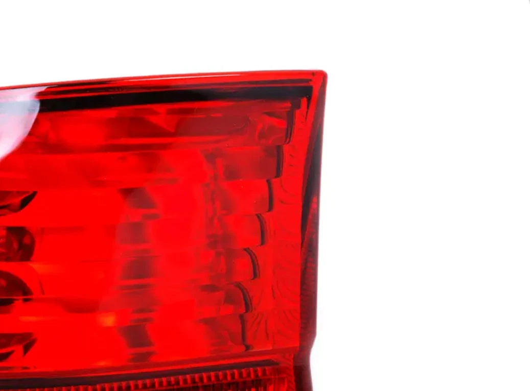 NEW BMW 5 E39 REAR LEFT TAILLIGHT 6900215 63216900215 ORIGINAL