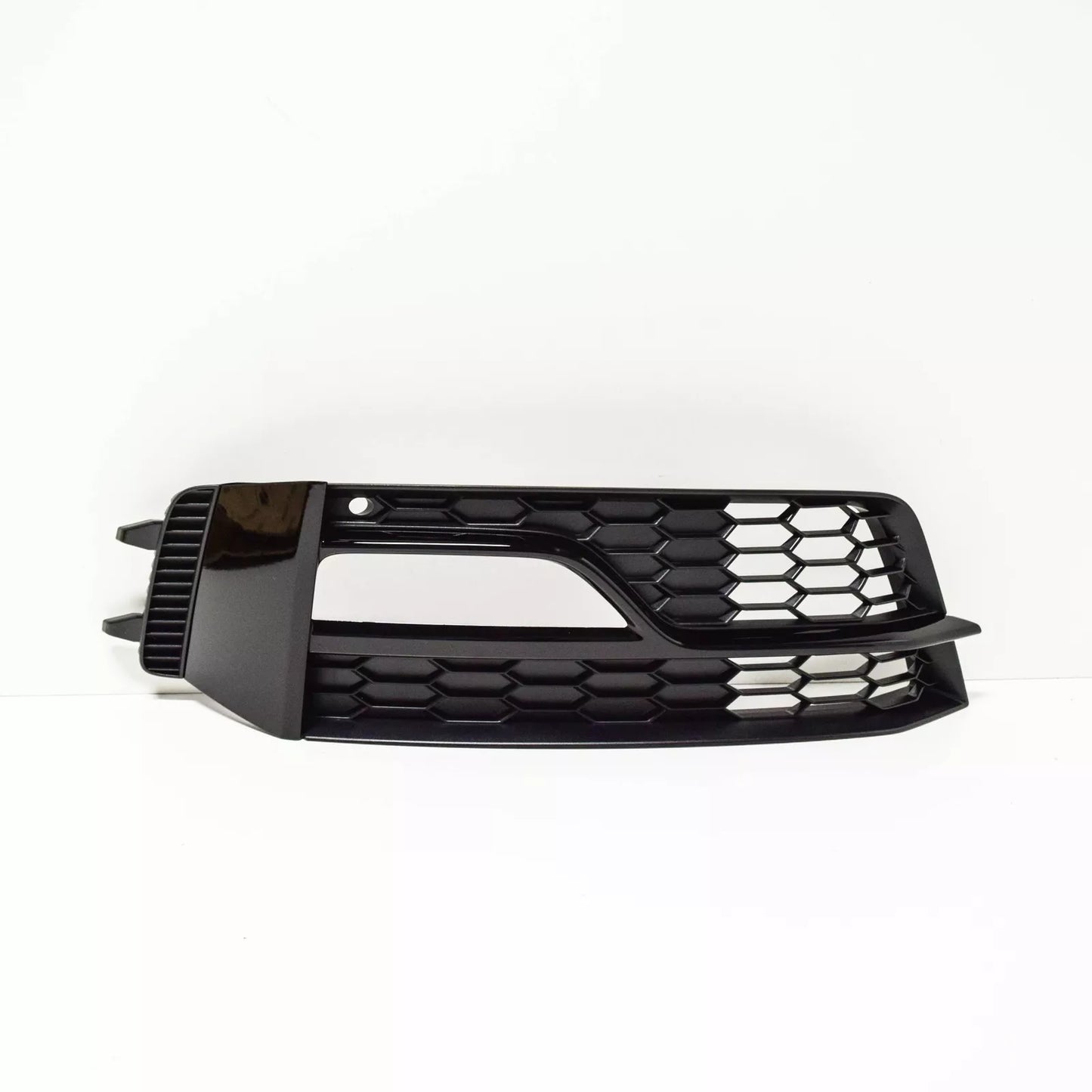 NEW AUDI A4 B8 S4 FOG LIGHT GRILL FRONT RIGHT 8K0807682T01C