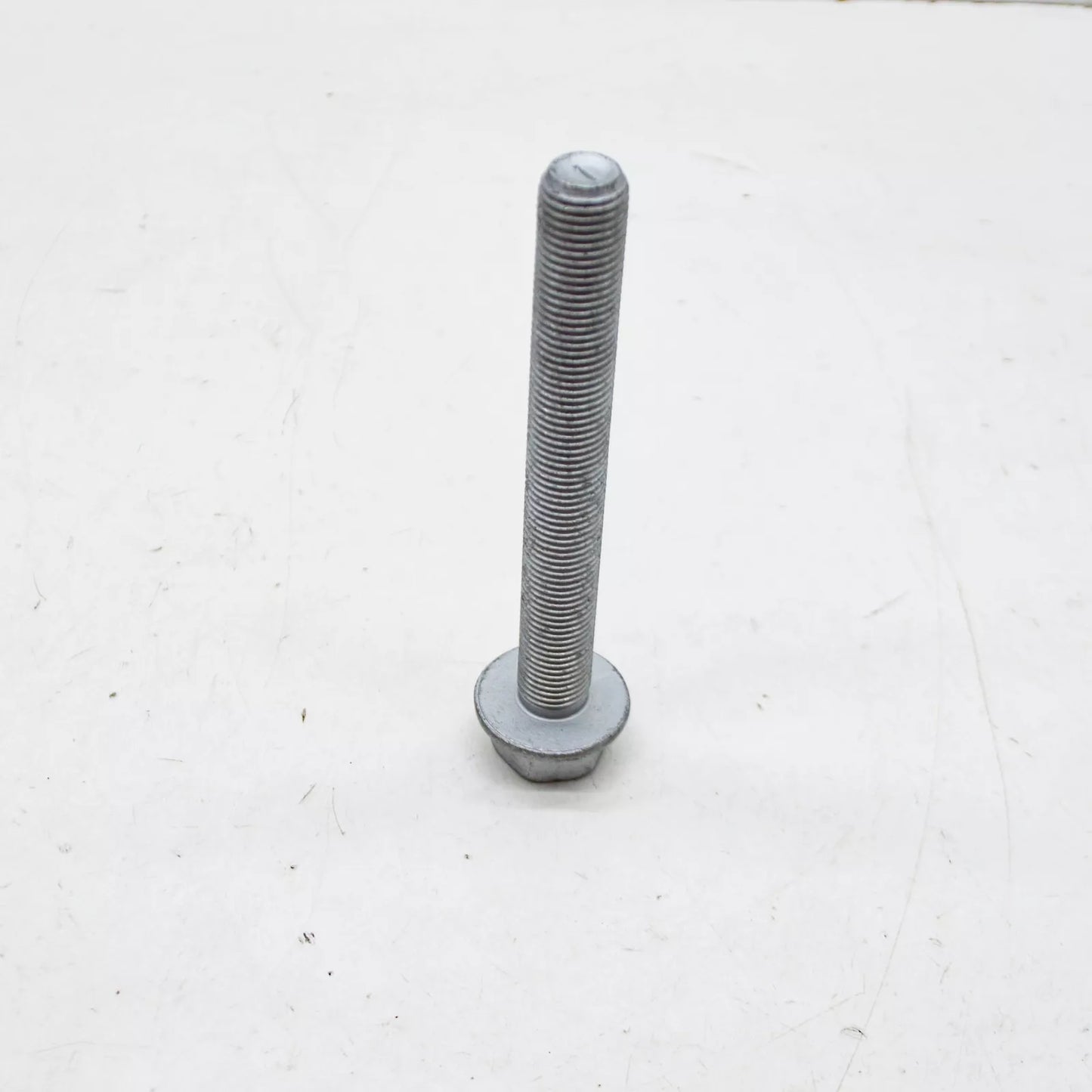 NEW BMW 1 E81 REAR AXLE CARRIER BOLT SCREW 33306785433 ORIGINAL