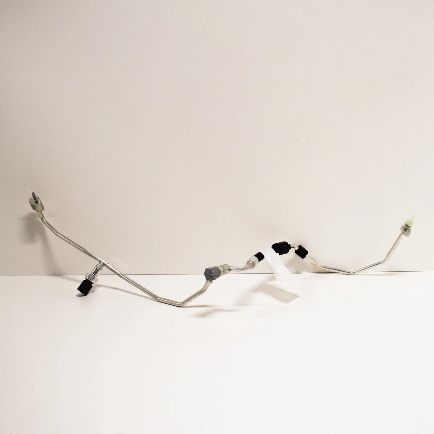 NEW VOLKSWAGEN TIGUAN MK2 A/C FRONT PIPE LINE 5QF816741C ORIGINAL