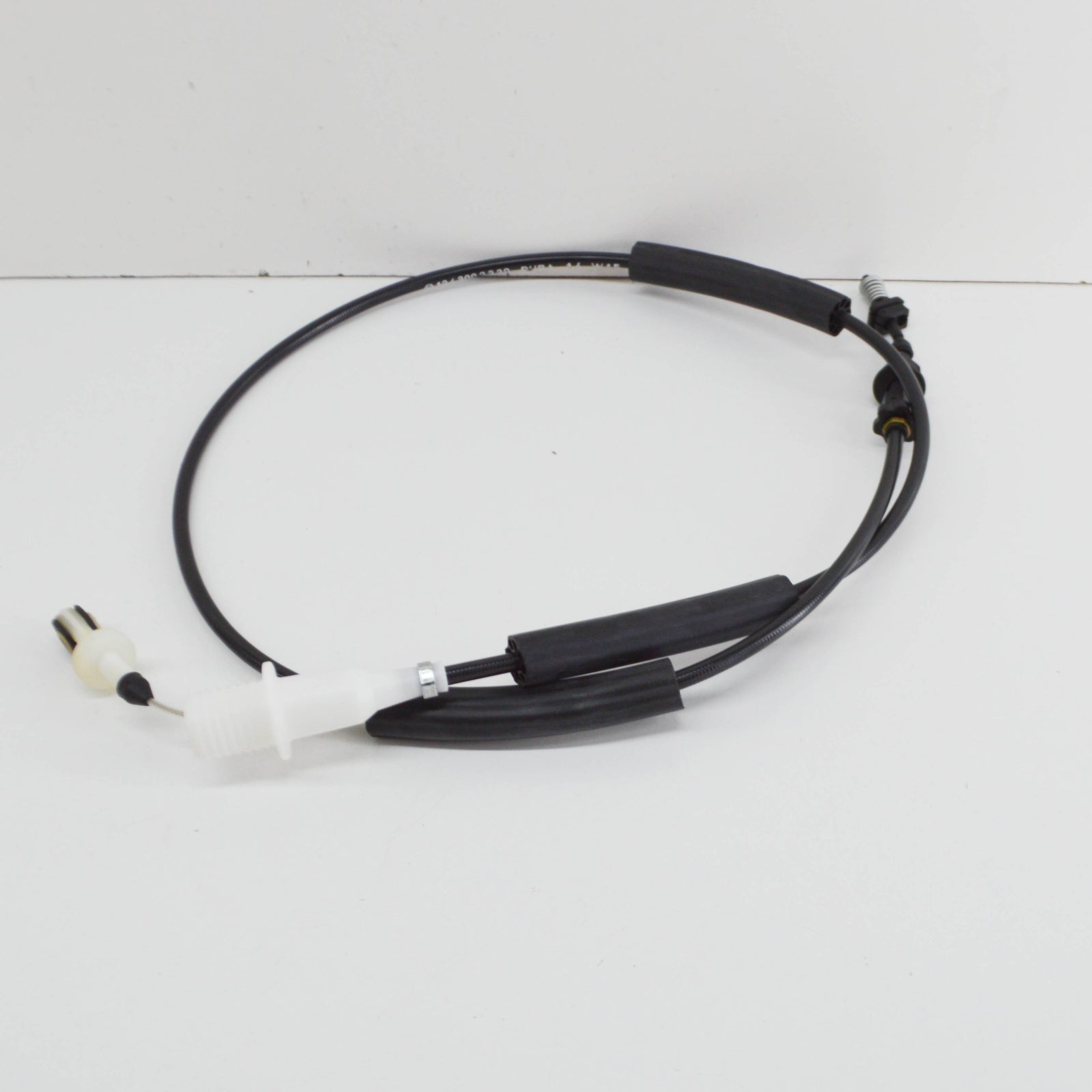 NEW MERCEDES-BENZ E W124 THROTTLE WIRE CABLE A1243002330 ORIGINAL