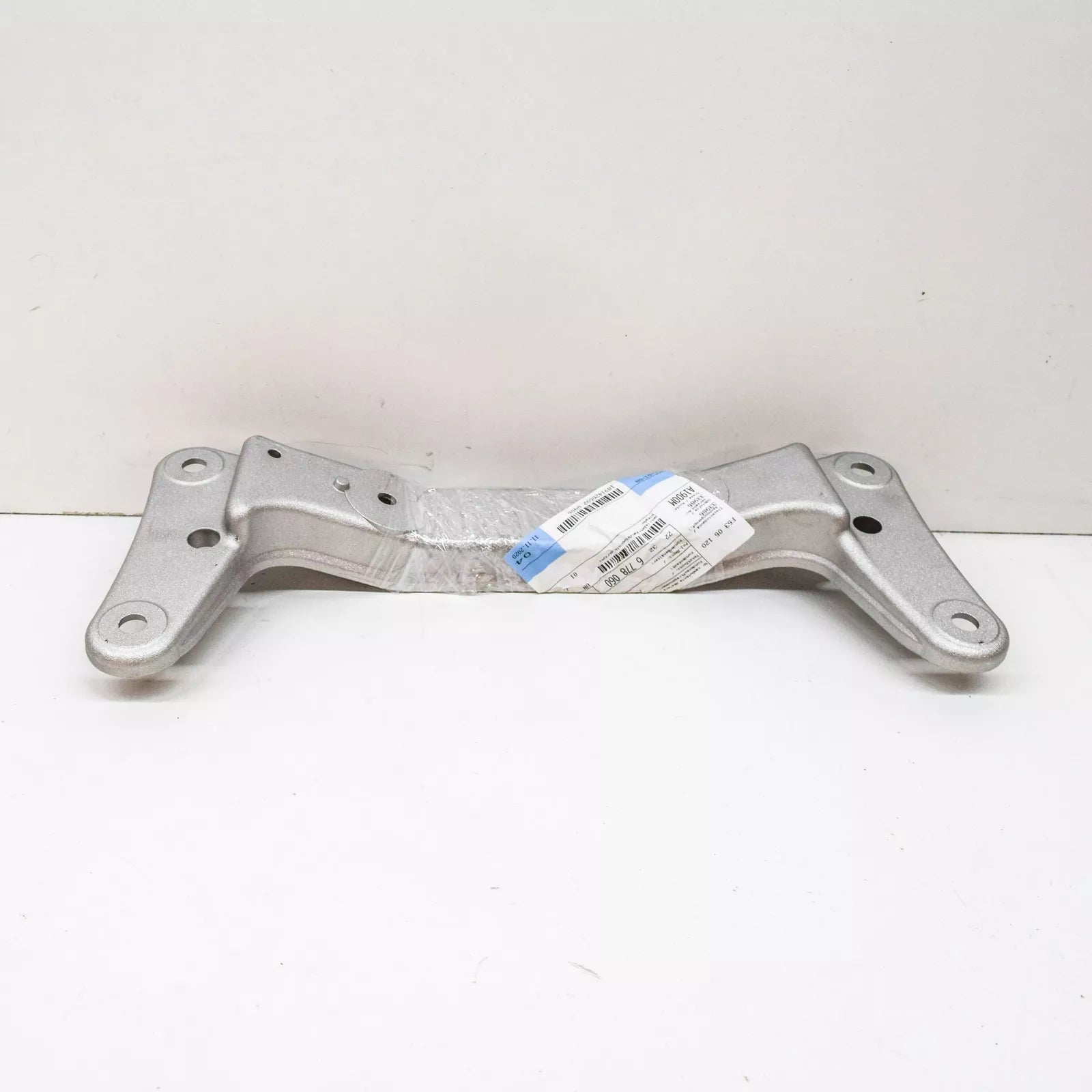 NEW BMW 1 E81 GEARBOX SUPPORT BRACKET 22326778060 2011 ORIGINAL