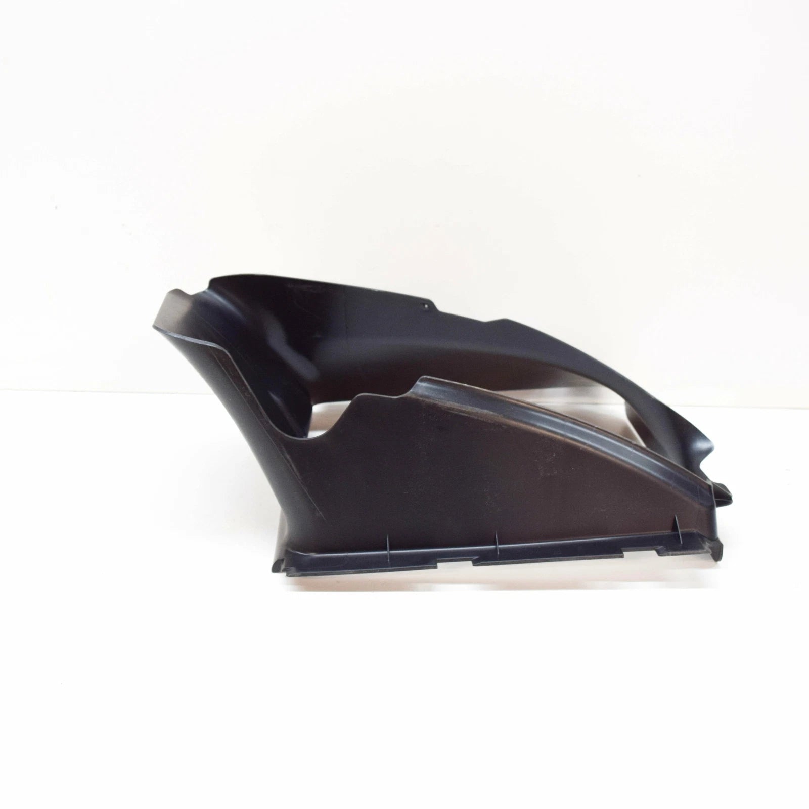 NEW VW TOUAREG 7LA AIR COOLER CHARGE RIGHT INTAKE DUCT 7L6117336B