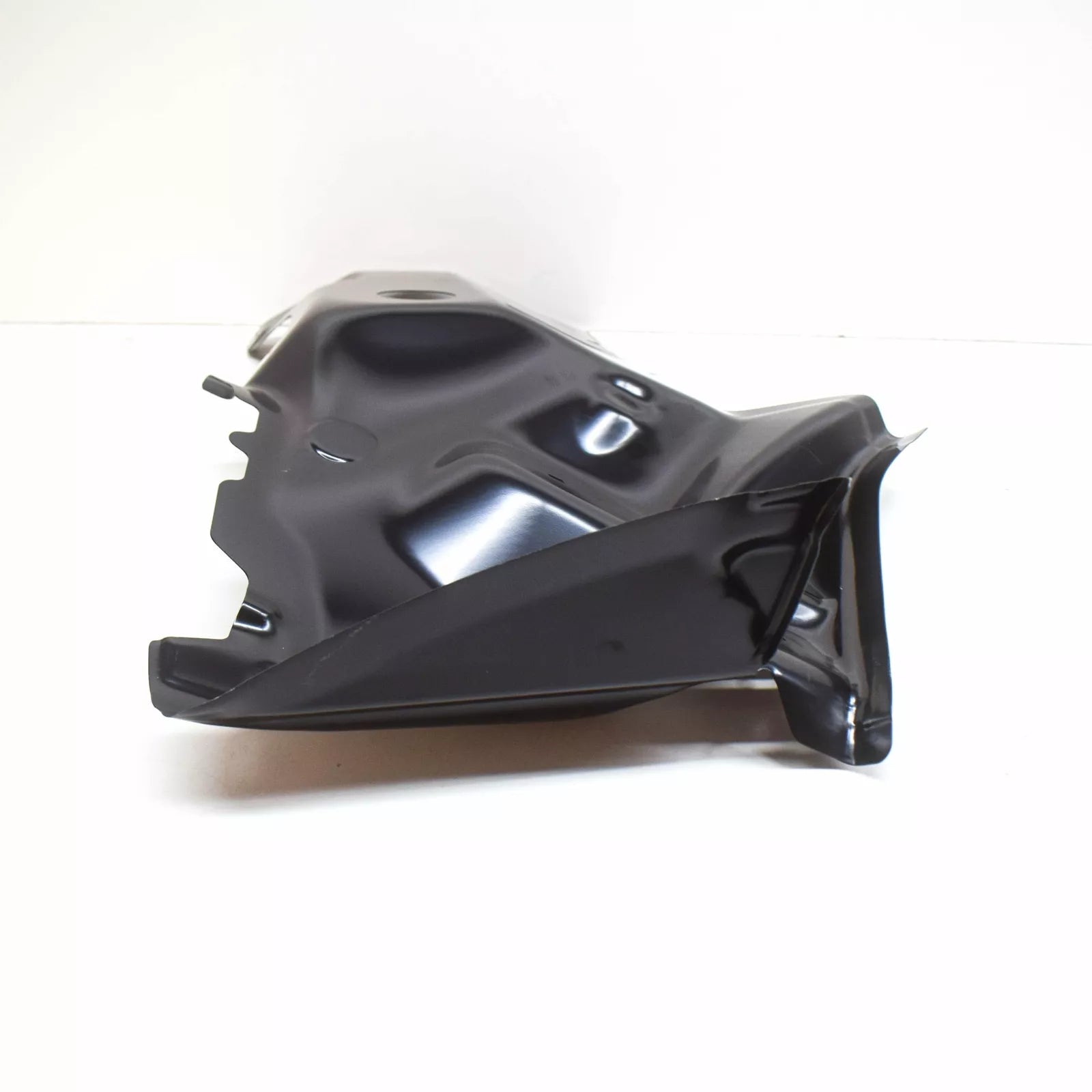 NEW AUDI A5 8W6 REAR RIGHT OUTER TAIL LIGHT POCKET 8W8809650A