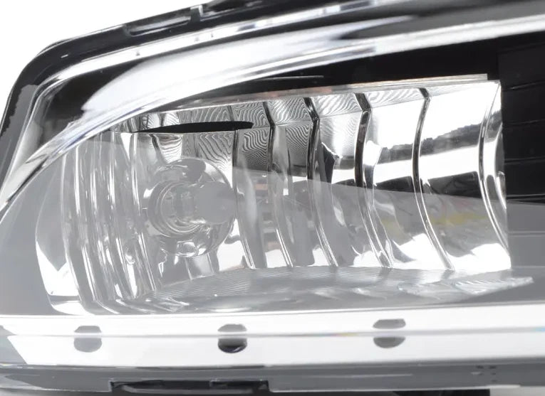 NEW VW CC 35 FRONT RIGHT FOG LIGHT 3C8941700 ORIGINAL